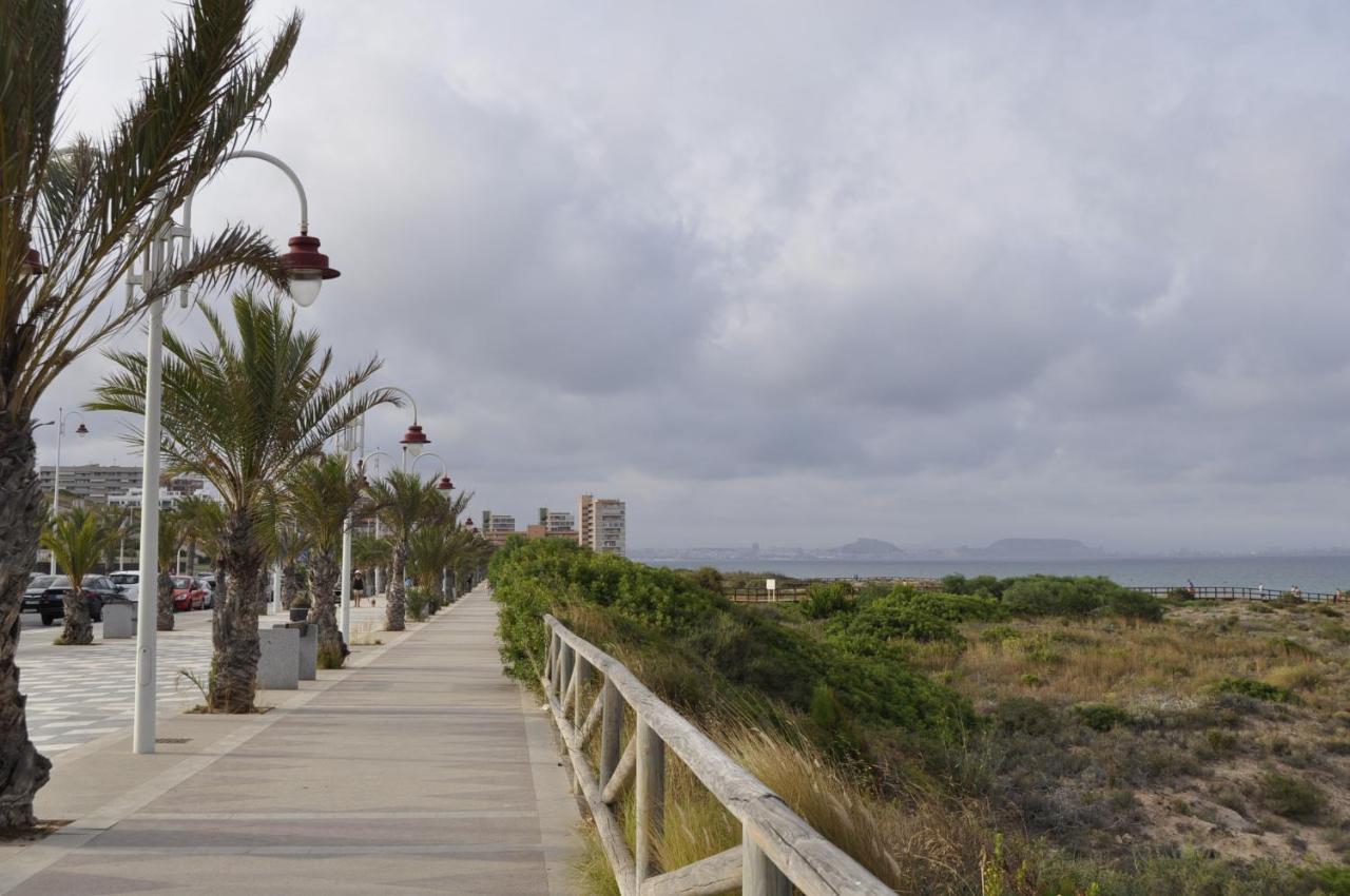 Bonito Piso Con Vistas Al Mar. Apartment ซานตาโปลา ภายนอก รูปภาพ